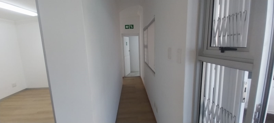 To Let Commercial Property for Rent in Vincent Eastern Cape